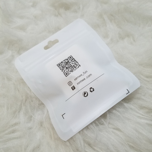 Adorable Earring Set - Picture 9 of 10